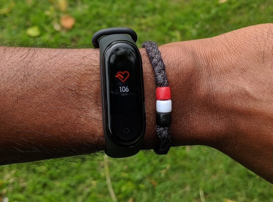 đeo Mi Band 4