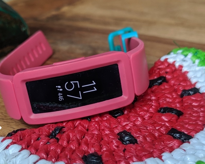 review Fitbit Ace 2